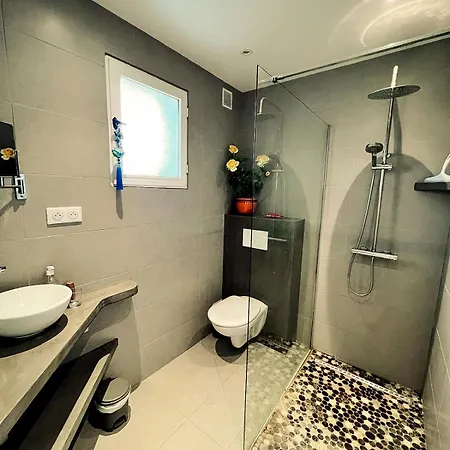 Maison Familiale 250 M2, Piscine, Village Et Plages Casa vacanze *
